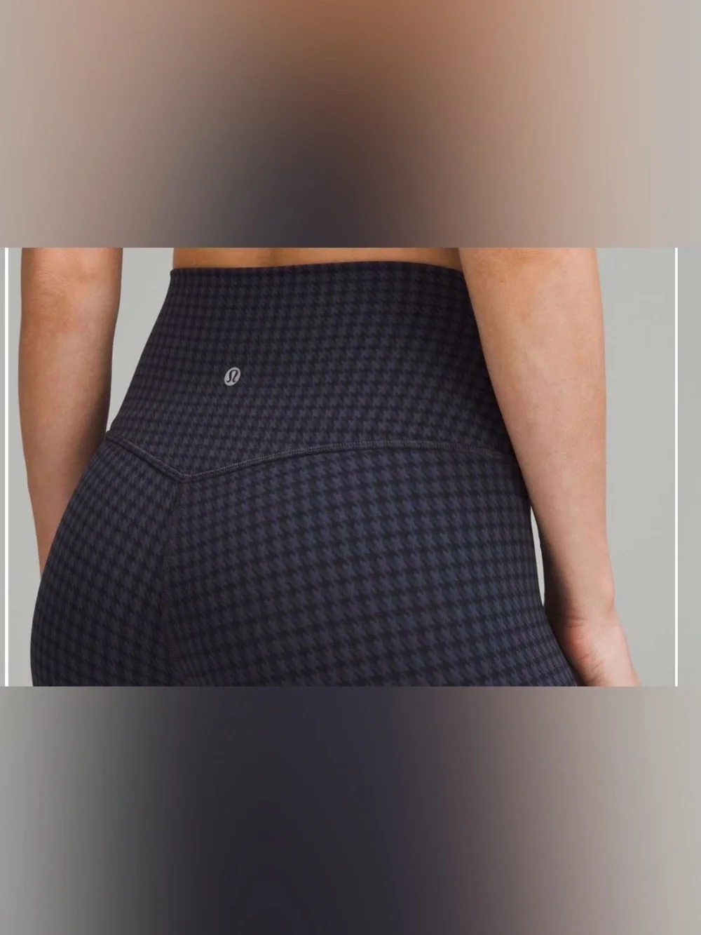 Michael Kors High-Waist Houndstooth Leggings in Black and Purple